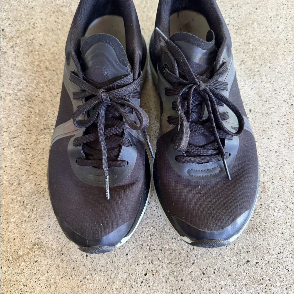 Lululemon chargefeel running shoes